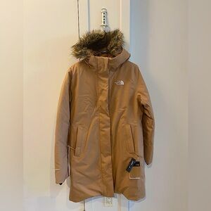 **NEW WITH TAGS** WOMEN ARCTIC PARKA SIZE M BY THE NORTH FACE